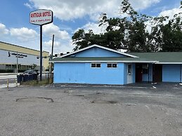 Antigua Motel by OYO Tampa US - 41