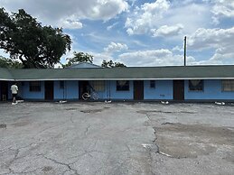 Antigua Motel by OYO Tampa US - 41