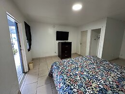 Antigua Motel by OYO Tampa US - 41