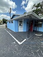 Antigua Motel by OYO Tampa US - 41