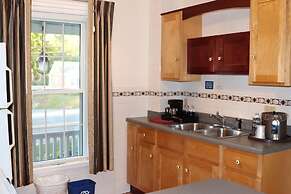 Maple Terrace Motel