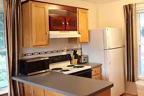 Maple Terrace Motel