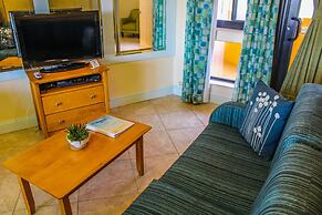 Hollywood Sands Resort