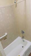 Plantation Oaks Suites & Inn