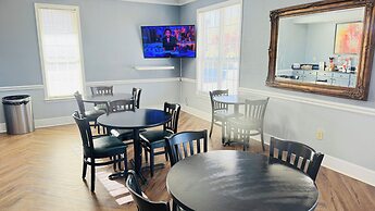 Plantation Oaks Suites & Inn