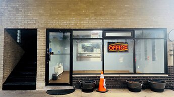 Best Motel By OYO Chicago I-90