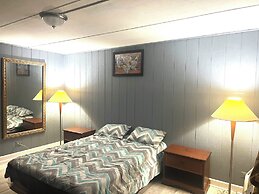 Best Motel By OYO Chicago I-90