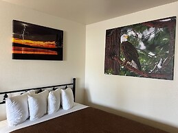 Antlers Inn
