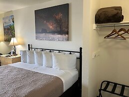 Antlers Inn