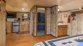 Whispering Pine Cabins