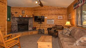 Whispering Pine Cabins