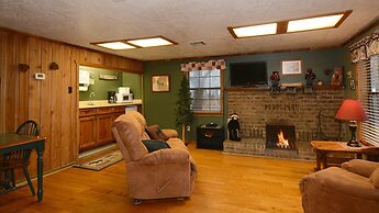 Whispering Pine Cabins