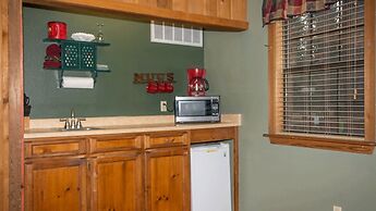 Whispering Pine Cabins