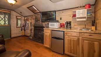 Whispering Pine Cabins