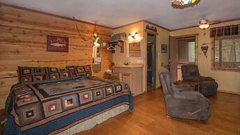 Whispering Pine Cabins