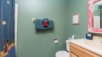 Whispering Pine Cabins