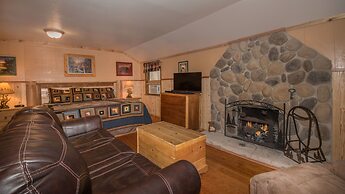 Whispering Pine Cabins