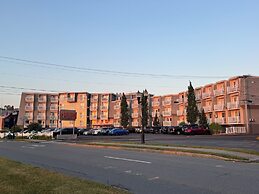 Rockland Harbor Hotel