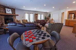 Maggie Valley Creekside Lodge