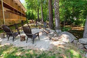 Maggie Valley Creekside Lodge