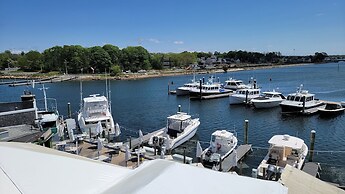 The Hotel at Cape Ann Marina