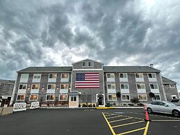 The Hotel at Cape Ann Marina