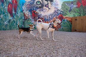 Best Friends Roadhouse and Mercantile