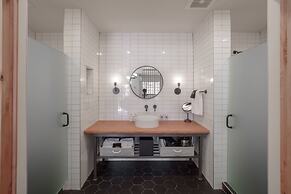 Best Friends Roadhouse and Mercantile