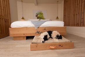 Best Friends Roadhouse and Mercantile