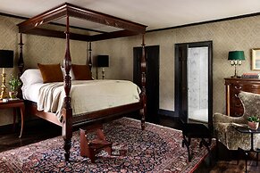 Kennebunkport Captains Collection