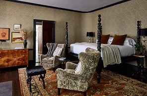 Kennebunkport Captains Collection