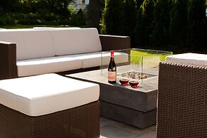 Kennebunkport Captains Collection