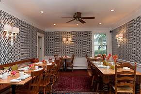 Kennebunkport Captains Collection