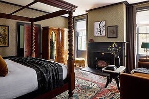 Kennebunkport Captains Collection