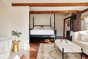 Kennebunkport Captains Collection