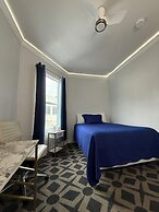 Twin Peaks Hotel