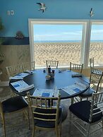 The White Sands Oceanfront Resort & Spa