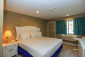 The White Sands Oceanfront Resort & Spa