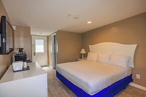 The White Sands Oceanfront Resort & Spa