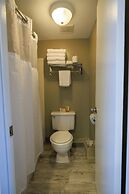 The White Sands Oceanfront Resort & Spa