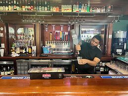 The White Sands Oceanfront Resort & Spa