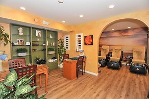 The White Sands Oceanfront Resort & Spa