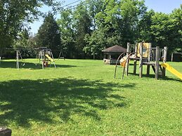 Daniel Boone Motor Inn