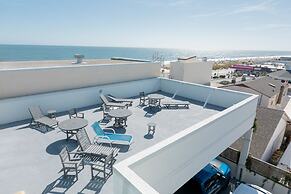 Admiral on Baltimore