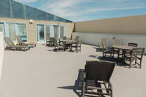 Admiral on Baltimore