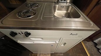 Alaskan Hotel and Bar