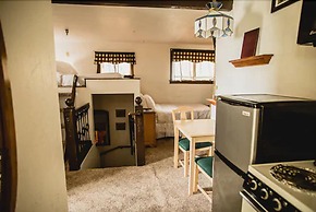 Alaskan Hotel and Bar