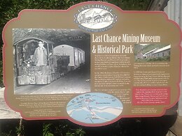 Alaskan Hotel and Bar