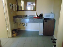 The Heart of Texas Motel