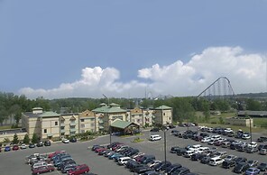 Darien Lake Lodge on the Lake